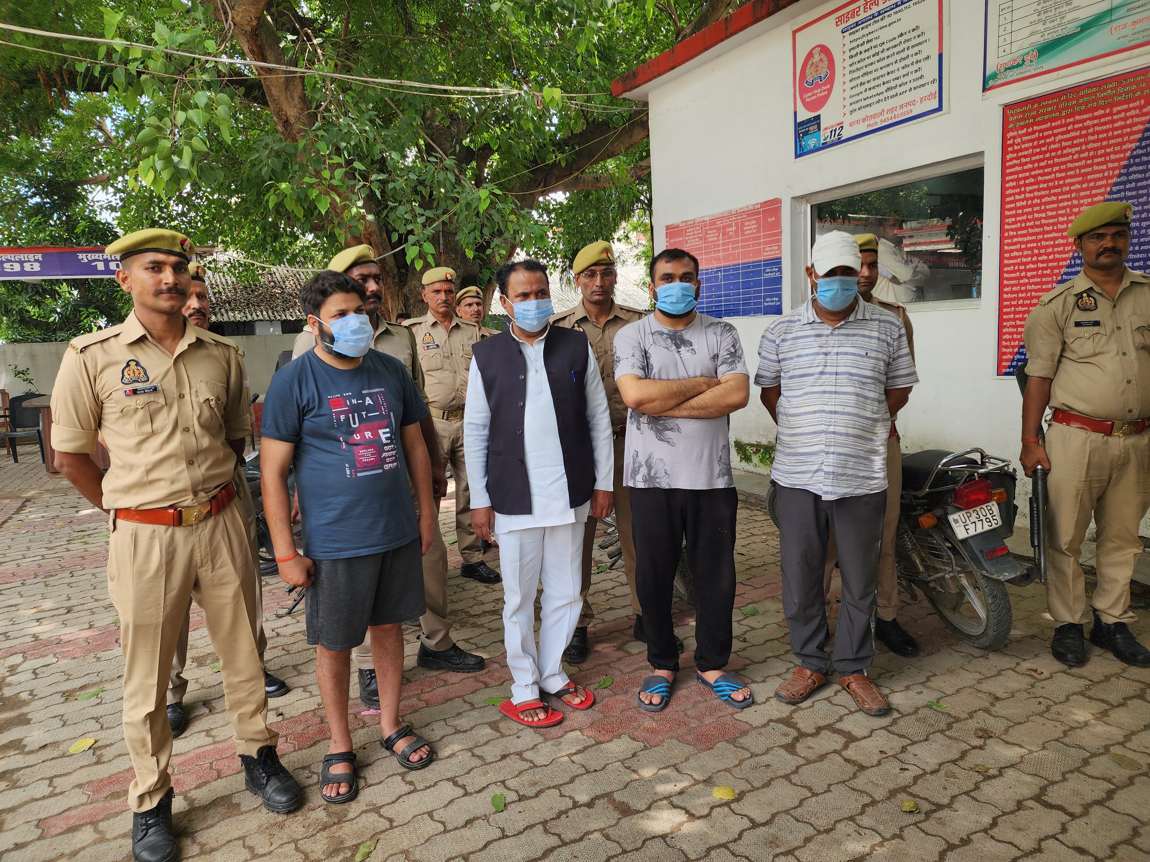 अधिवक्ता कनिष्क मेहरोत्रा की हत्या मामले में बड़ा खुलासा 5 गिरफ्तार 3 फरार