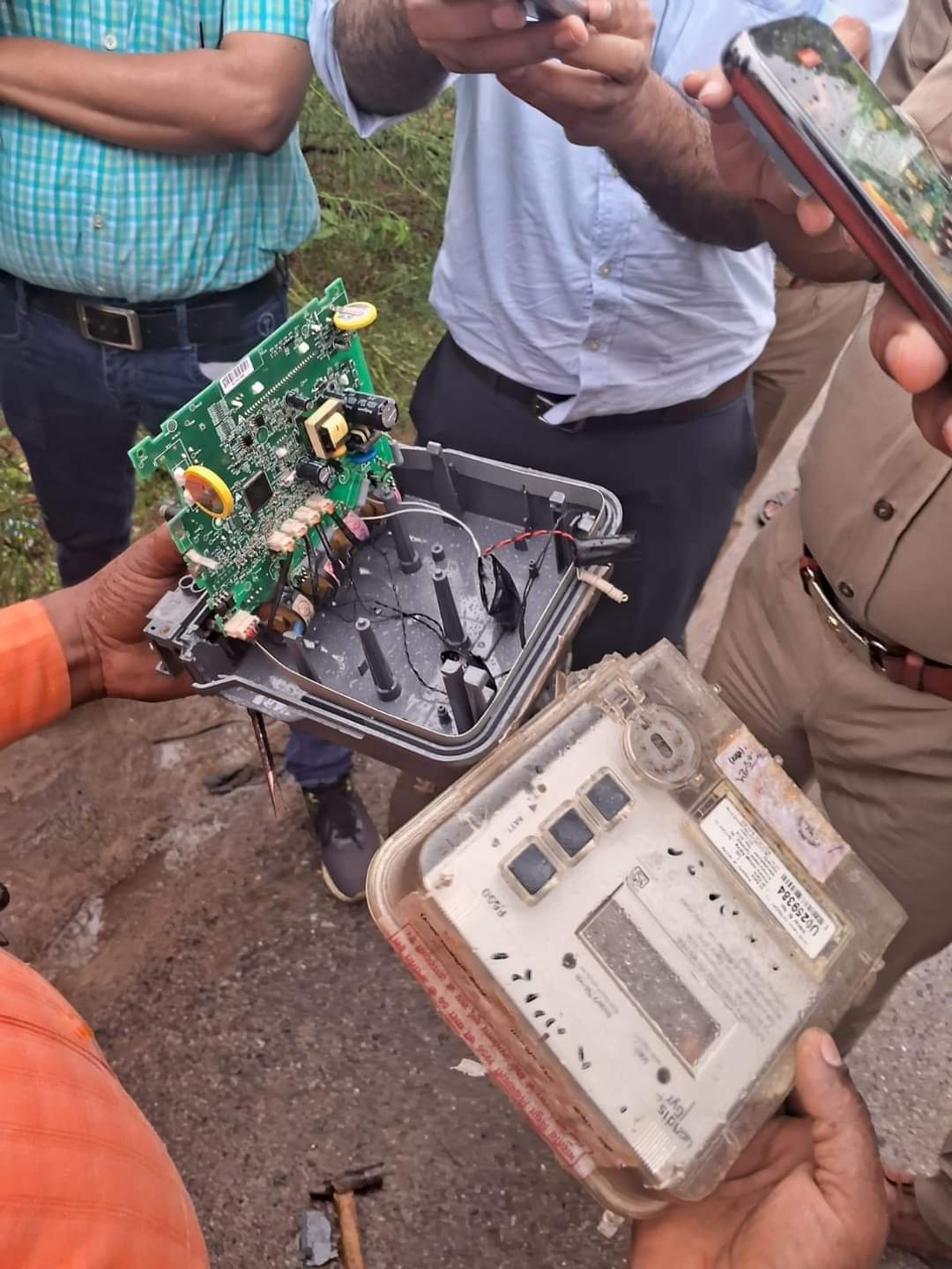 उत्तर प्रदेश पावर कारपोरेशन ने की बड़ी कार्रवाई