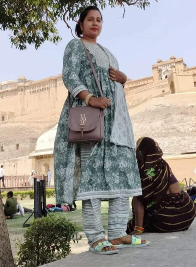 शारदा नहर में मिला शिक्षिका का शव