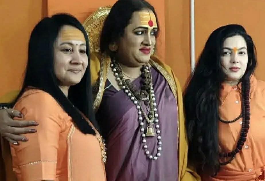 ममता कुलकर्णी को महामंडलेश्वर,दीक्षा देने वाली लष्मी नरायण त्रिपाठी को पद से हटाया गया