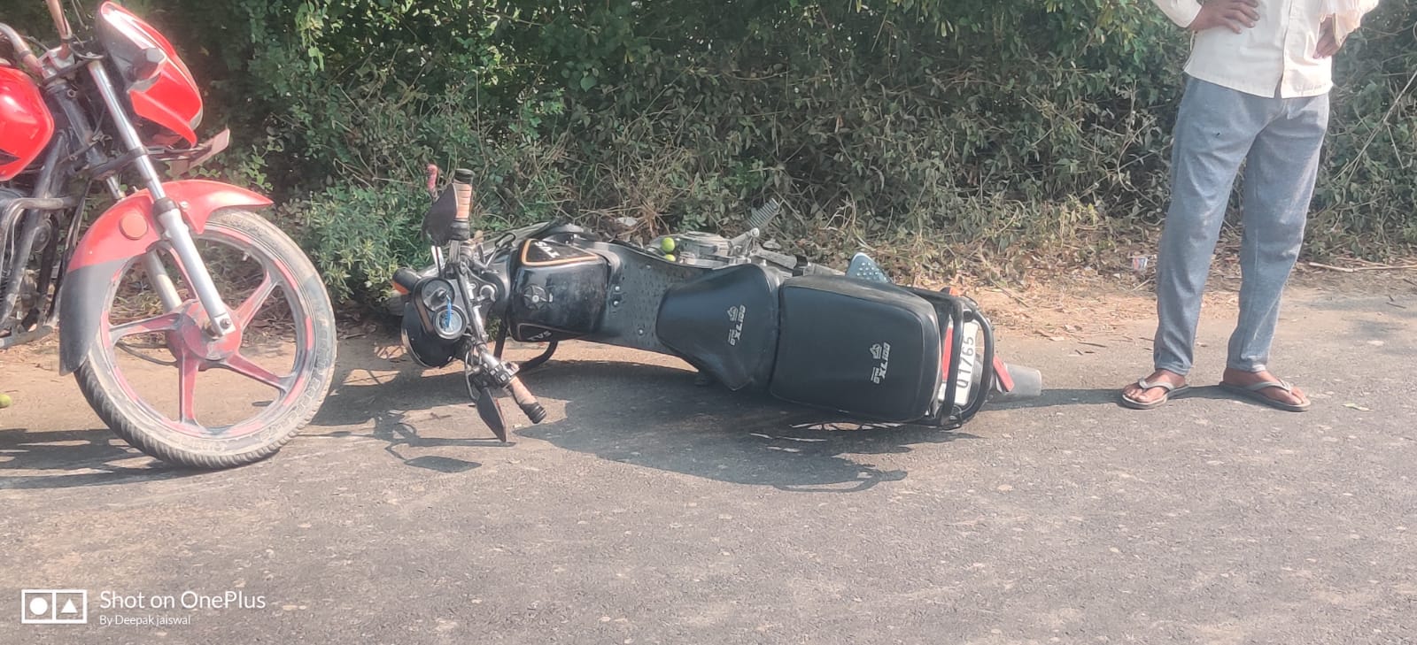 तेज रफ्तार कंटेनर ने बाइक सवारों को कुचला