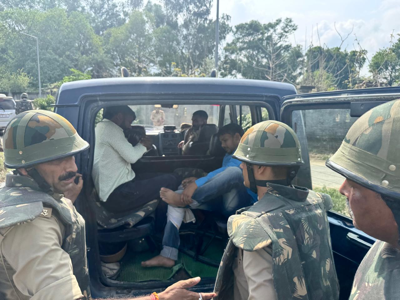 हरदोई में हत्याकांड के आरोपी दो सगे भाई पुलिस मुठभेड़ में हुए घायल