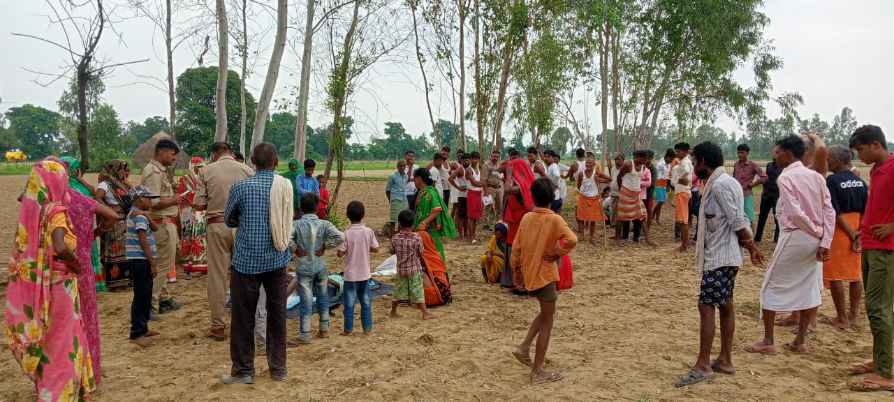 युवक ने पेड़ से फांसी लगाकर की आत्महत्या