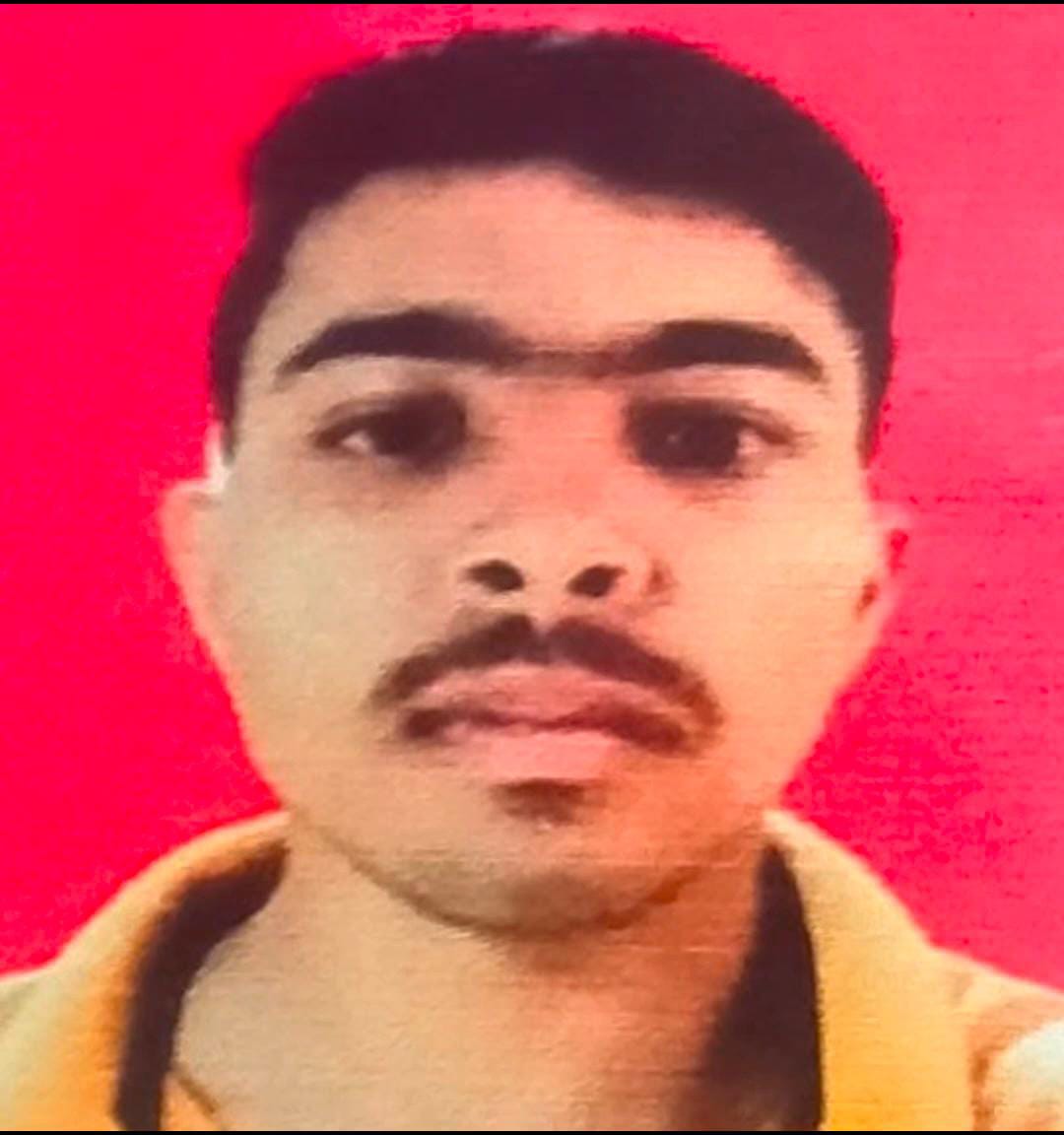 बहन के साथ मोटरसाइकिल से घर जा रहा 12वी का छात्र रास्ते से गायब