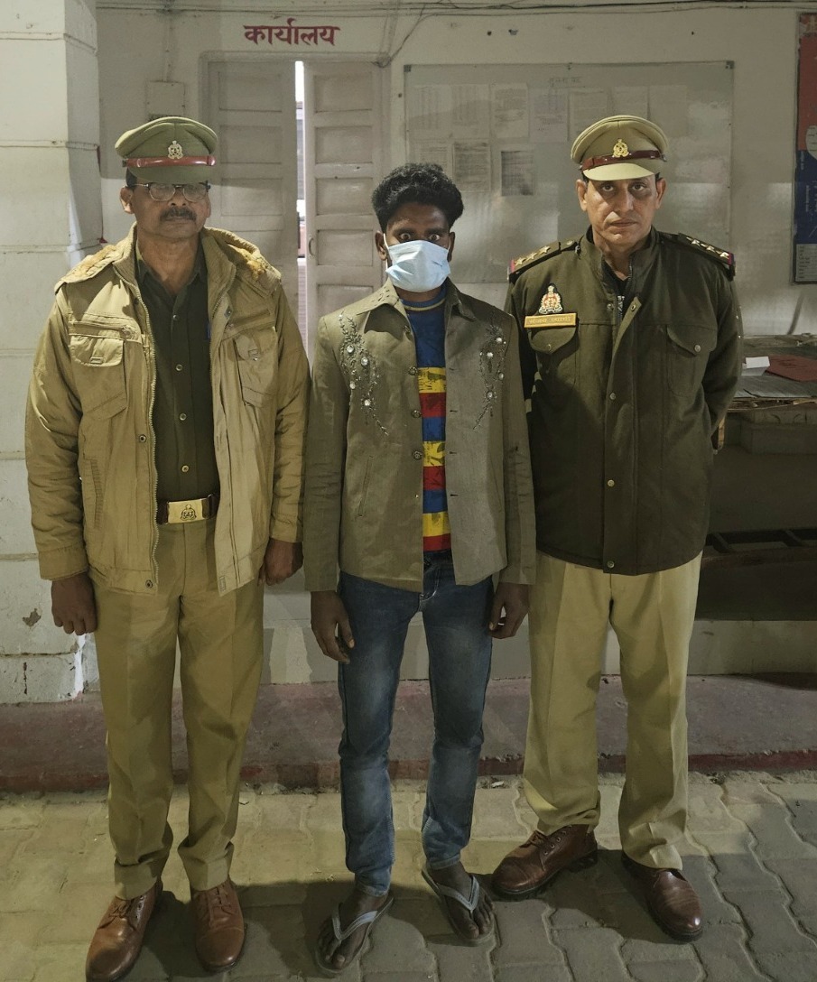 हरदोई में युवक की ईंट पत्थरों से सिर कूचकर की गई हत्या,युवक की ईंटों से कूचकर हत्या, आरोपी गिरफ्तार