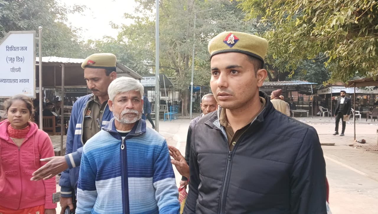 केजी की छात्रा के साथ अधेड़ ने किया डिजिटल रेप न्यायालय ने सुनाई आजीवन कारावास की सजा, 4 साल में आया फैसला, सुनवाई के दौरान मां बाप ने भी बदले बयान