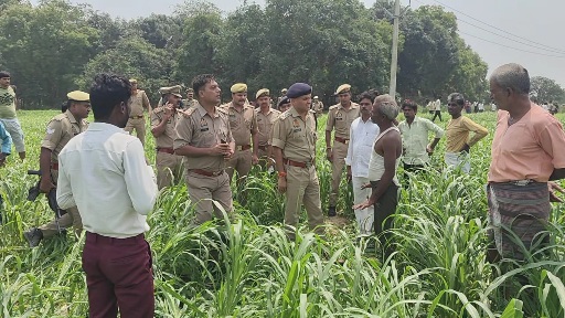 लापता ग्राम विकास अधिकारी संदिग्ध हालत में खेत में मिले, लखनऊ जाने की बात आई सामने