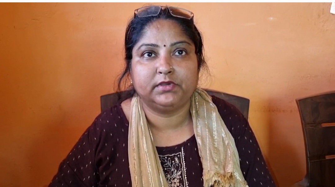 हरदोई में पुलिस की सुरक्षा के दावों की खुली पोल,तमंचे के बल पर दिनदहाड़े सर्राफा कारोबारी महिला से 5 लाख की ज्वेलरी और नकदी लूटकर फरार हुए लुटेरे