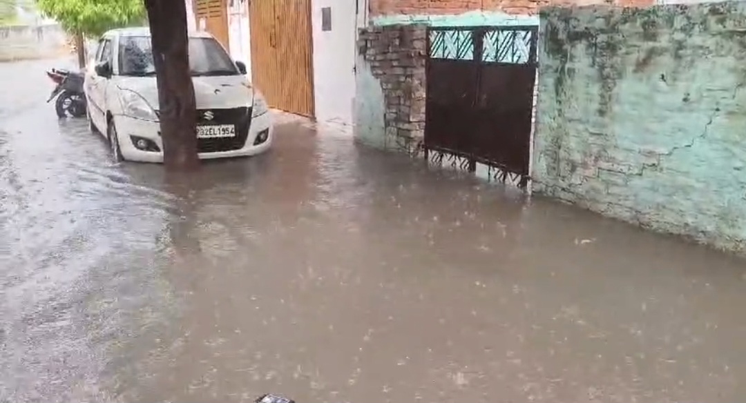 मानसून की पहली ही बारिश ने खोल कर रख दी हरदोई नगर पालिका की पोल 