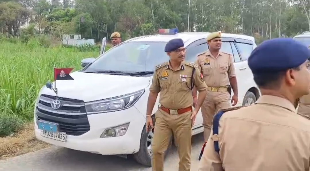 हरदोई के चर्चित अमन हत्याकांड मामले में घटनास्थल पहुंचे पुलिस महानिरीक्षक