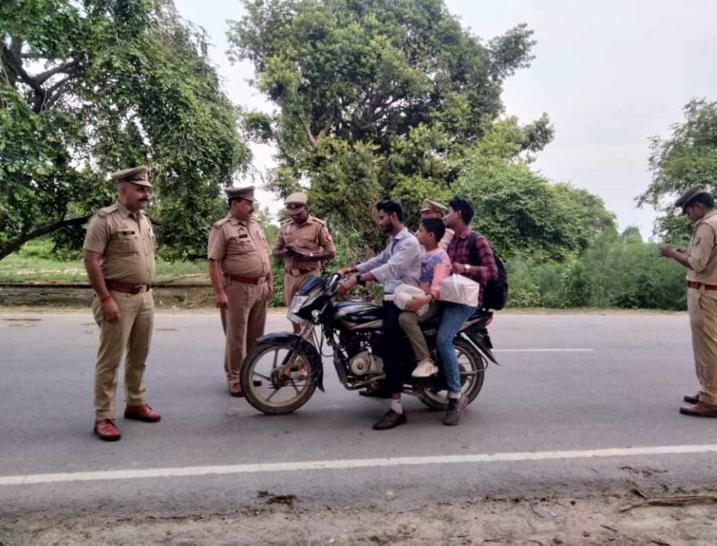 थाना प्रभारी हरियावां ने चलाया सघन चेकिंग अभियान