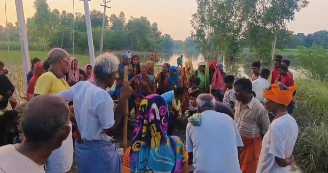 संदिग्ध परिस्थितियों ने खेत मे पड़ा मिला युवक का शव