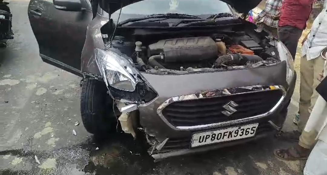 निजामपुर पुलिया पर तेज रफ्तार कार की टक्कर से बाइक सवार दो लोग घायल, बाइक चालक के टूटे दांत