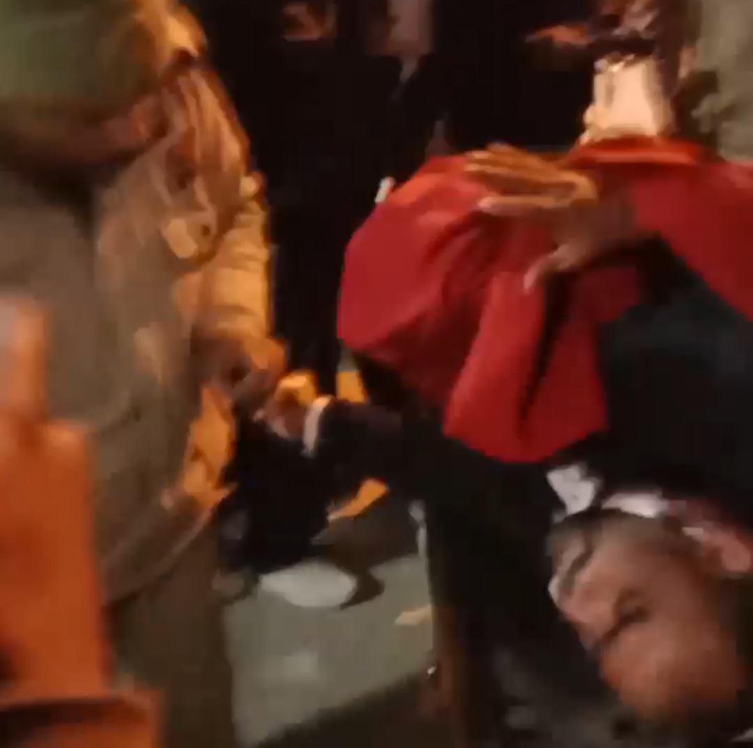 हरदोई में युवक पर चाकुओं से हमला