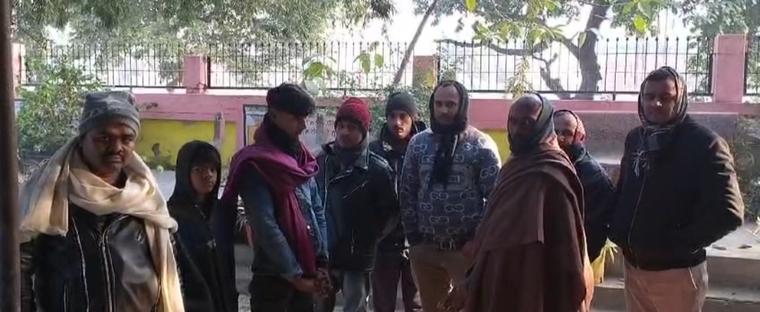 सड़क हादसे में ऑटो चालक समेत दो की मौत