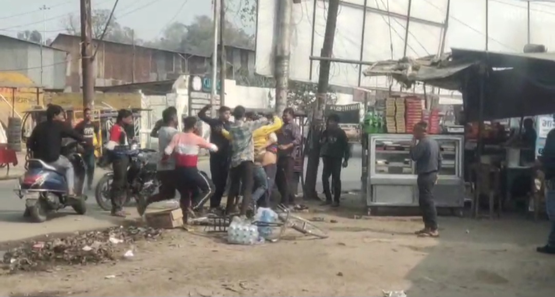 हरदोई में दबंगों को नहीं है पुलिस का खौफ