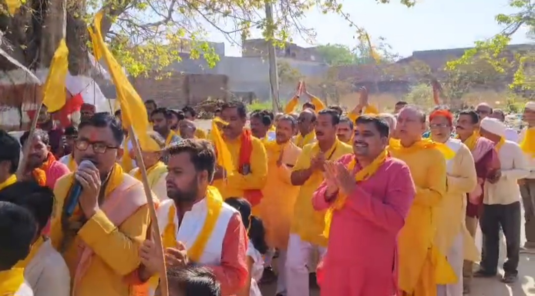 सनातन नव वर्ष पर पाली कस्बे में निकाली गई भव्य प्रभात फेरी, जगह-जगह हुई पुष्प वर्षा