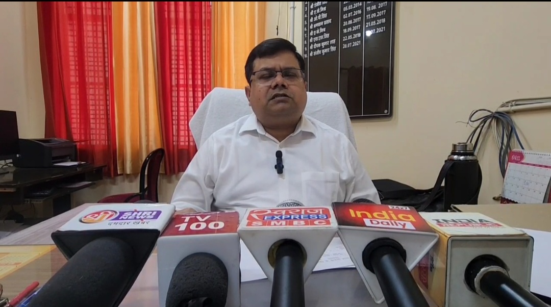 हरदोई में कॉन्सेप्ट ऑटोमोबाइल का एक माह के लिए निरस्त हुआ ट्रेड सर्टिफिकेट, वाहनो के पंजीयन में सुस्ती दिखाने पर हुई कार्यवाही 