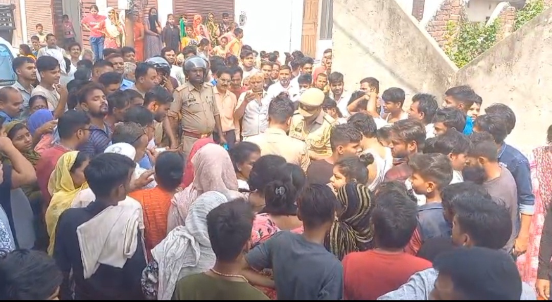 बालू लदी ट्राली ने साइकिल सवार किशोर को रौंदा, मौके पर हुई दर्दनाक मौत