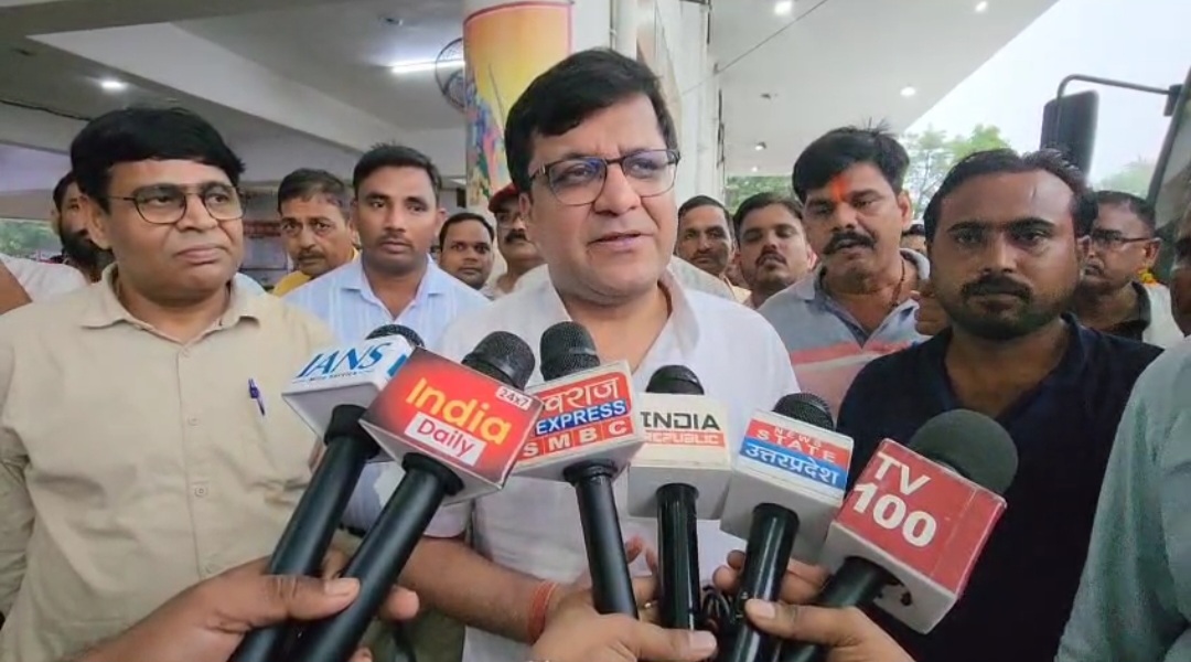 हरदोई पहुंचे आबकारी मंत्री नितिन अग्रवाल, बोले- सोशल सिक्योरिटी के पैमाने पर भारत हुआ दुनिया में दूसरे स्थान पर