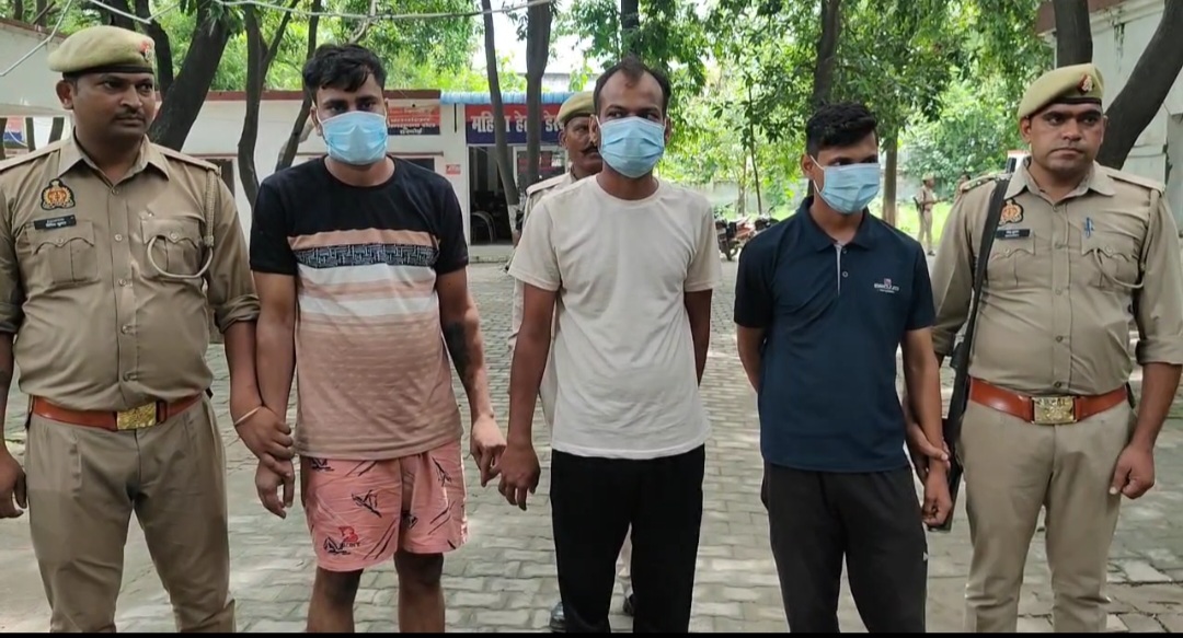 सीआरएस पोर्टल हैक कर बनाते थे फर्जी जन्म-मृत्यु प्रमाण पत्र, तीन गिरफ्तार, लैपटॉप और मोबाइल बरामद