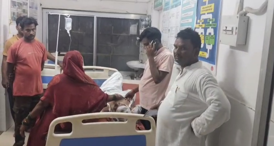 पूर्व लेखपाल पर जानलेवा हमला, मेडिकल कालेज रेफर